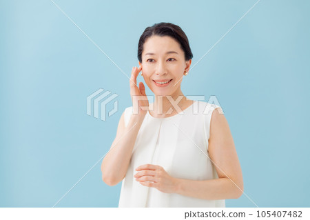 美麗高級女人前面 105407482