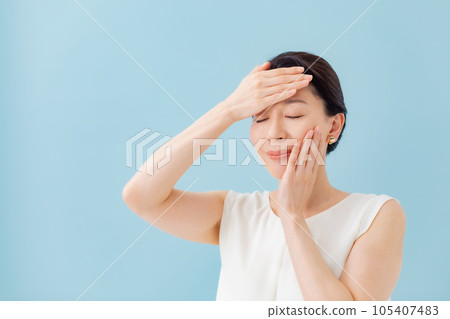 美麗高級女人前面 105407483
