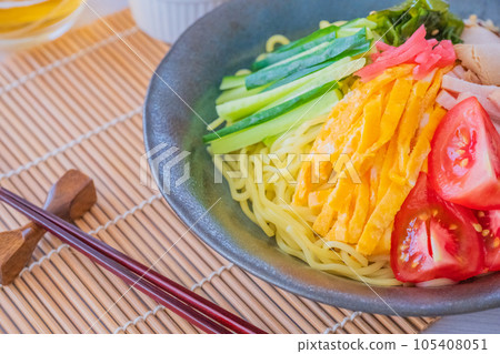 Cold Chinese close-up White tableware Summer image material 105408051