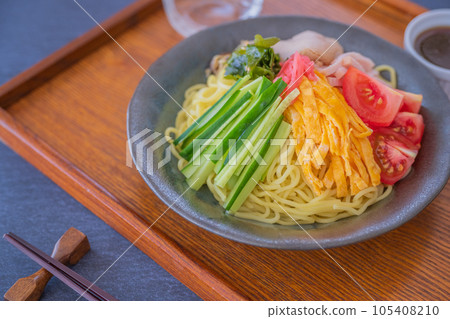 Chilled Chinese black table background Close-up Summer image material 105408210