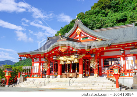 Main hall of Taikodani Inari Shrine Main hall of Taikodani Inari Shrine 105410894