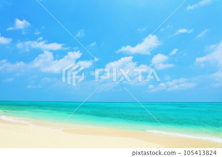 Okinawa summer blue sky and the sea of Ikema Island Okinawa summer blue sky and the sea of Ikema Island 105413824