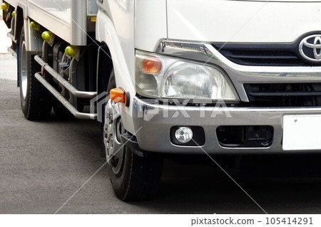 Commercial vehicle image Toyota 7th generation Dyna refrigerated car front mask 105414291