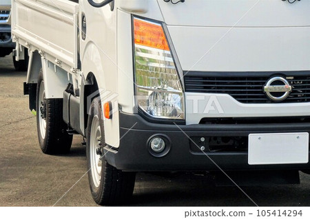Commercial vehicle image Nissan Atlas flat body front mask 105414294