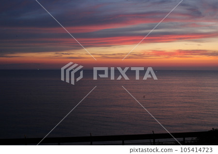 日本海的夕陽 日本海的夕陽 105414723