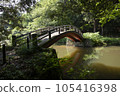 池塘上的紅橋 105416398