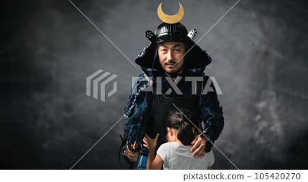 保護少女的武士 105420270