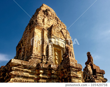 A high-definition photograph displaying the laterite temple of Pre Rup, an architectural marvel of the Khmer Empire. 105420738