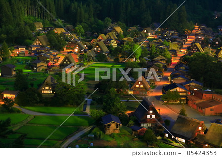 [Gifu Prefecture] Night view of Shirakawa-go overlooking Shiroyama Observatory 105424353