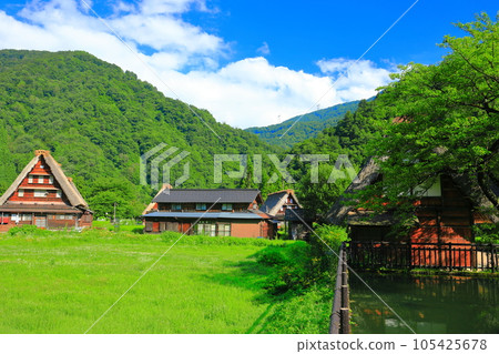 [Toyama Prefecture] Gokayama Suganuma Gassho Village in fine weather 105425678