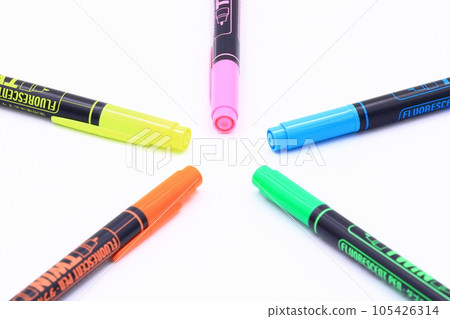 Image of a highlighter/marker Image of a highlighter/marker 105426314