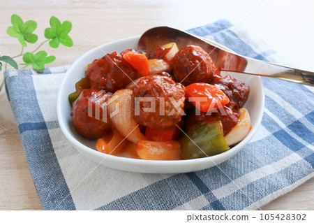 Meatballs with Ankake Vegetables Meatballs with Ankake Vegetables 105428302
