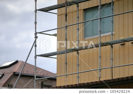 External scaffolding for detached houses External scaffolding for detached houses 105429224