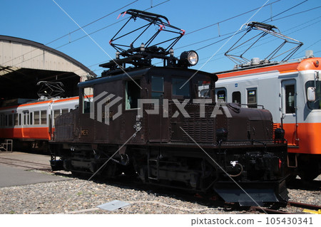 Alpico Kotsu ED301電力機車矗立在晴空下_2023/7/2拍攝 Alpico Kotsu ED301電力機車矗立在晴空下_2023/7/2拍攝 105430341