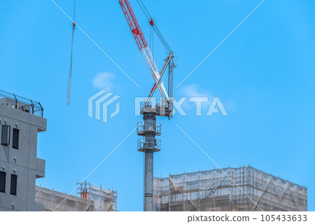 Construction site structure and crane 105433633