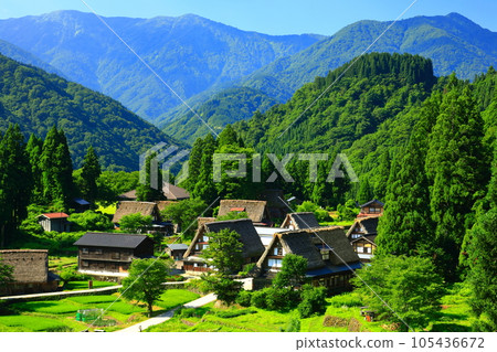 [富山縣] 鮮綠的五箇山相倉合掌村景色 105436672