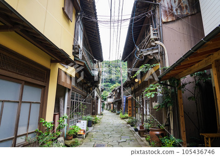 青石數據街作為北前船的停靠港而繁榮（島根縣三保關町） 105436746