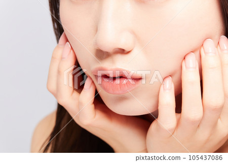 Beauty young Japanese woman Lip parts cut 105437086