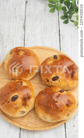 葡萄麵包/葡萄乾麵包圖像 105438919