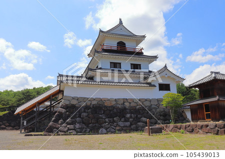 白石城的三層角樓（主圍）、水井遺址、鐘樓（宮城縣白石市） 105439013