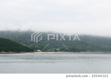 從渡輪上看到的瀨戶內群島 從渡輪上看到的瀨戶內群島 105441321