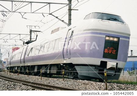 E351 series (Super Azusa) on the Chuo Line E351 series (Super Azusa) on the Chuo Line 105442005