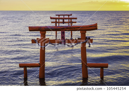 大o神社有明海水下鳥居的神秘風景（佐賀縣） 105445254