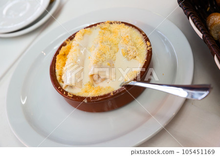 Delicious Italian pasta Cannelloni 105451169