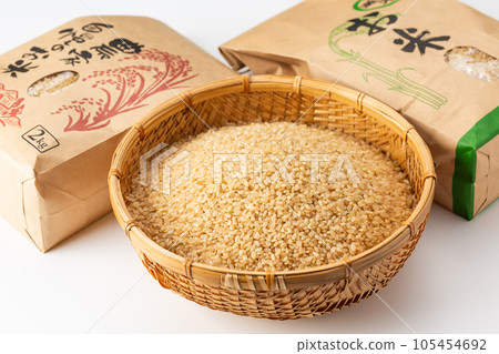 Brown rice Brown rice 105454692