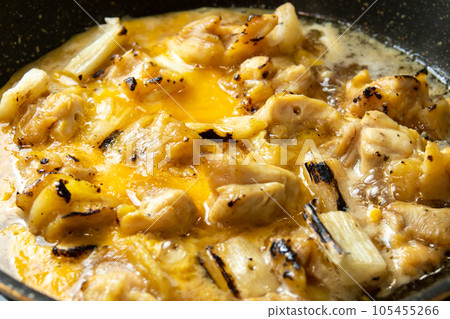 Yakitori (Negima) egg binding cooking scene. Leftover yakitori remake image. 105455266