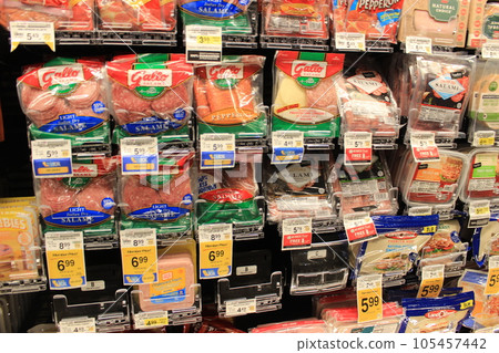 American Supermarket: Safeway Costco for Souvenirs and American Beer Selection American Supermarket: Safeway Costco for Souvenirs and American Beer Selection 105457442