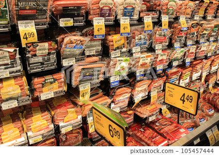 American Supermarket: Safeway Costco for Souvenirs and American Beer Selection 105457444