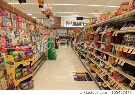 American Supermarket: Safeway Costco for Souvenirs and American Beer Selection American Supermarket: Safeway Costco for Souvenirs and American Beer Selection 105457475