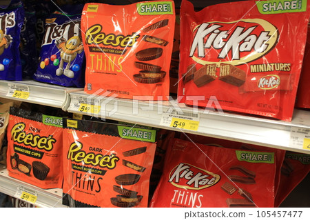 American Supermarket: Safeway Costco for Souvenirs and American Beer Selection 105457477