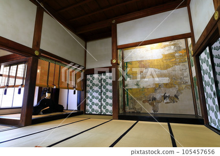 [富山縣]晴天時的正光寺大殿和式台內 105457656