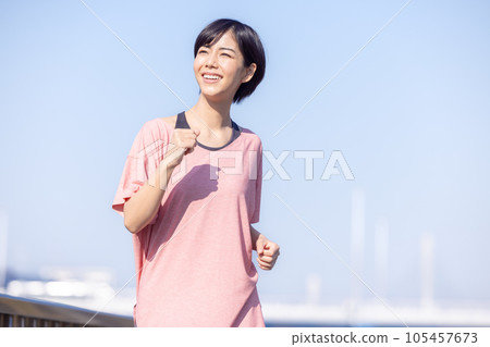 跑步的女人 105457673