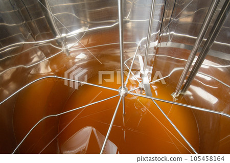 Stirrer Inside the tank Stirrer Inside the tank 105458164