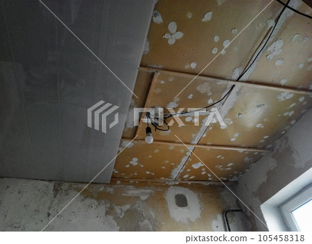 Shabby walls and ceiling. Shabby walls and ceiling. 105458318