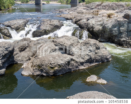 Toryu-nada in summer (Kato City, Hyogo Prefecture). A scenic spot in the midstream of the Kako River. Toryu-nada in summer (Kato City, Hyogo Prefecture). A scenic spot in the midstream of the Kako River. 105458538