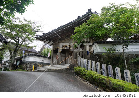 岡山縣三崎町高野山真言宗高禪寺：山門 105458881