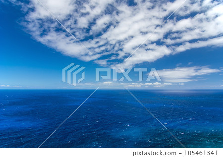 Amazing view of HAWAII [Makapu'u Cape Trail] 105461341