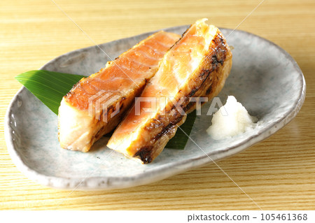 salmon, salmon, grilled fish, harasu salmon, salmon, grilled fish, harasu 105461368