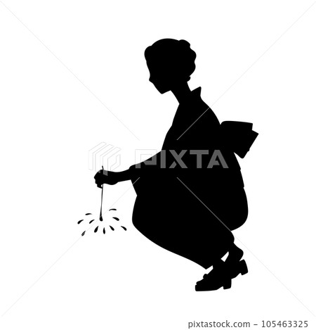 玩煙花的浴衣女人剪影 玩煙花的浴衣女人剪影 105463325