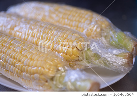 heat the corn on the stove heat the corn on the stove 105463504