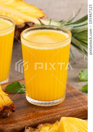 pineapple fruit juice summer drink Fresh pineapple juice パイナップルジュース 105467125