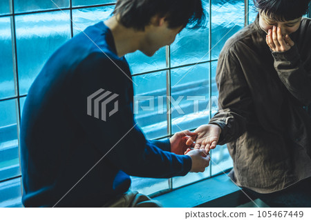 Palmistry Looking at the opponent's palm Fate. 105467449