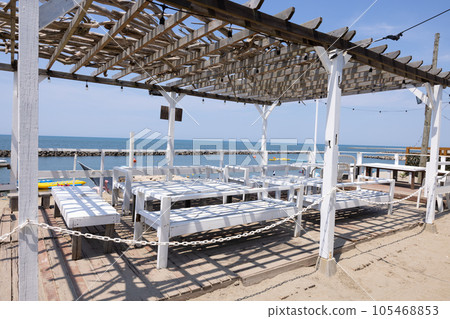 Beach terrace at Sekiyahama in Niigata Prefecture Beach terrace at Sekiyahama in Niigata Prefecture 105468853