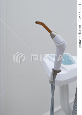 Dental UV curing lamp for polymerization of dental materials Dental UV curing lamp for polymerization of dental materials 105469921