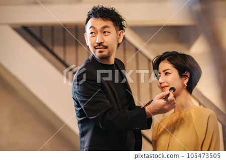 male makeup artist male makeup artist 105473505