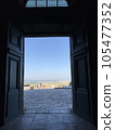 The dazzling sea and sky from the cathedral 105477352